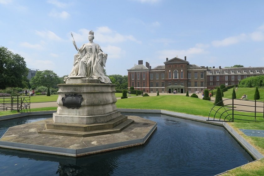 Statue of Queen Victoria